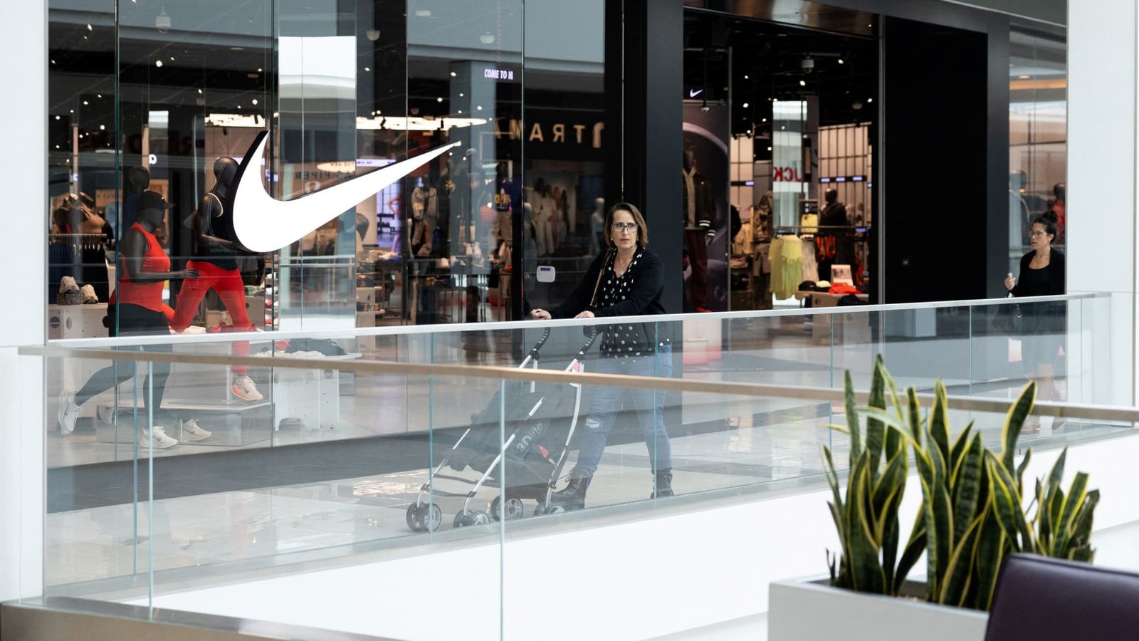 „Nike“ (išjungtas) Q4 2025 uždirbkite