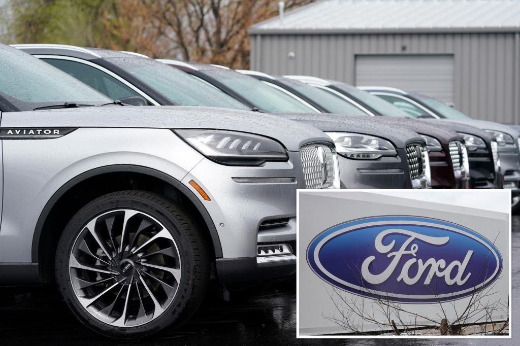 „Ford Loose Loose End 133 K“ visureigis virš dalių, kurios gali būti atskirtos vairuojant