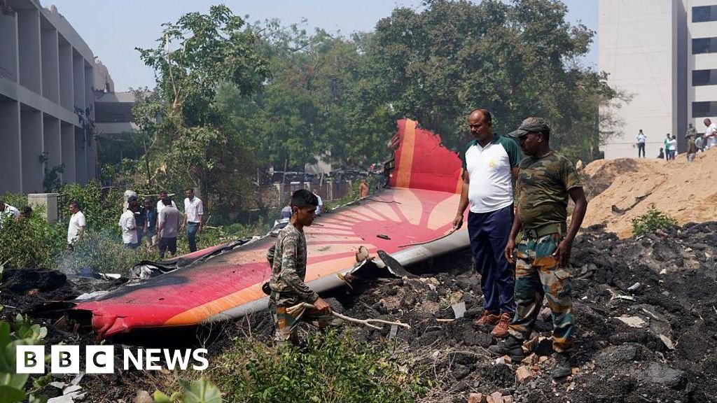 Indija pradeda atsisiųsti duomenis iš „Crashd Dreamliner Recorders“