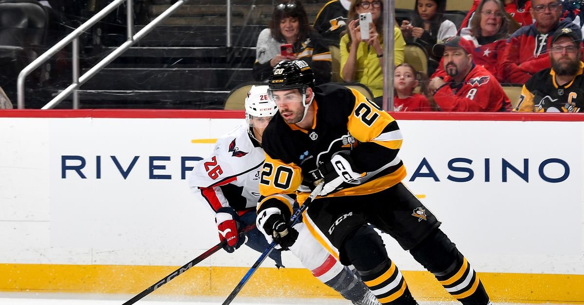 „Penguins“ prekiauja Conor Timmins į Buffalo už 39 -ąjį pasirinkimą, Connor Clifton