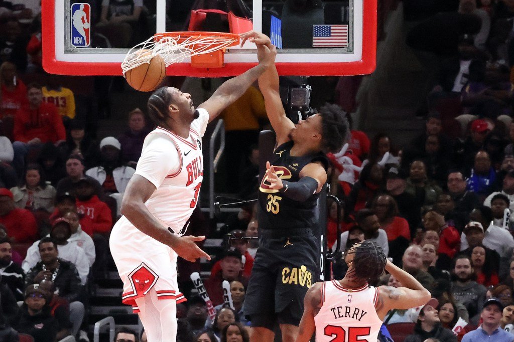 „Chicago Bulls“ prekybai „Lontzo Ball“, skirta Izaokui Okoro, sako