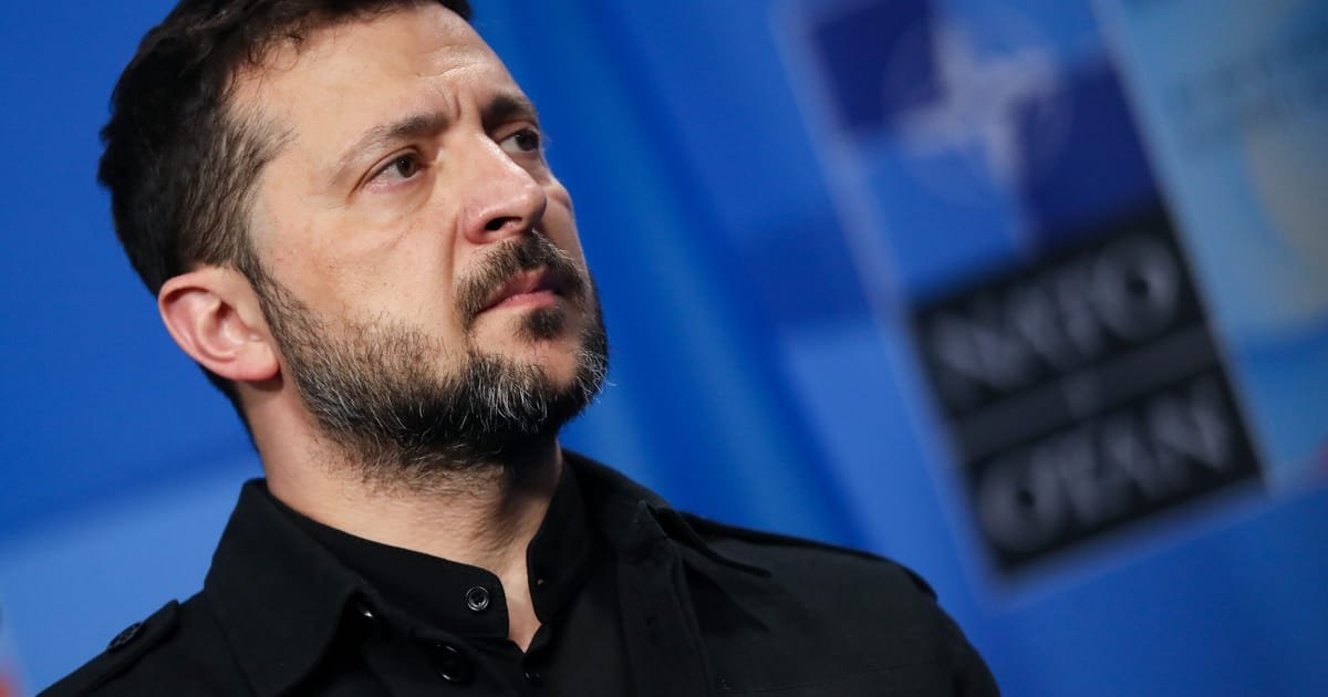 Gelnskis su Trumpu su NATO tikisi – „Politico“
