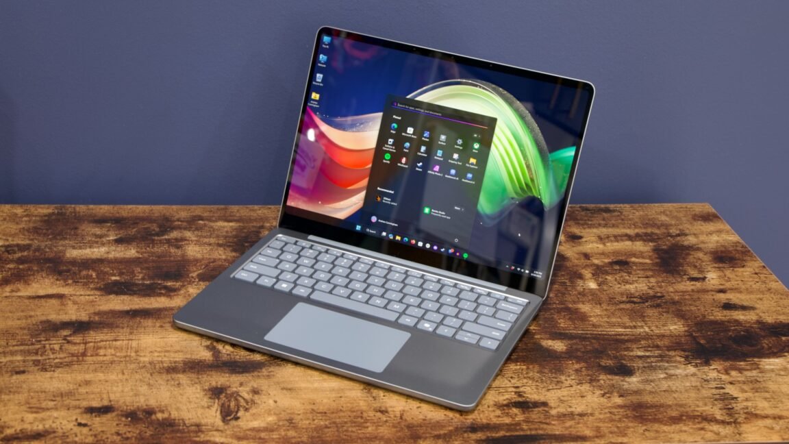 „Microsoft“ paviršiaus paviršiaus 13 colių: šiek tiek blogesnė bendrojo kompiuterio versija