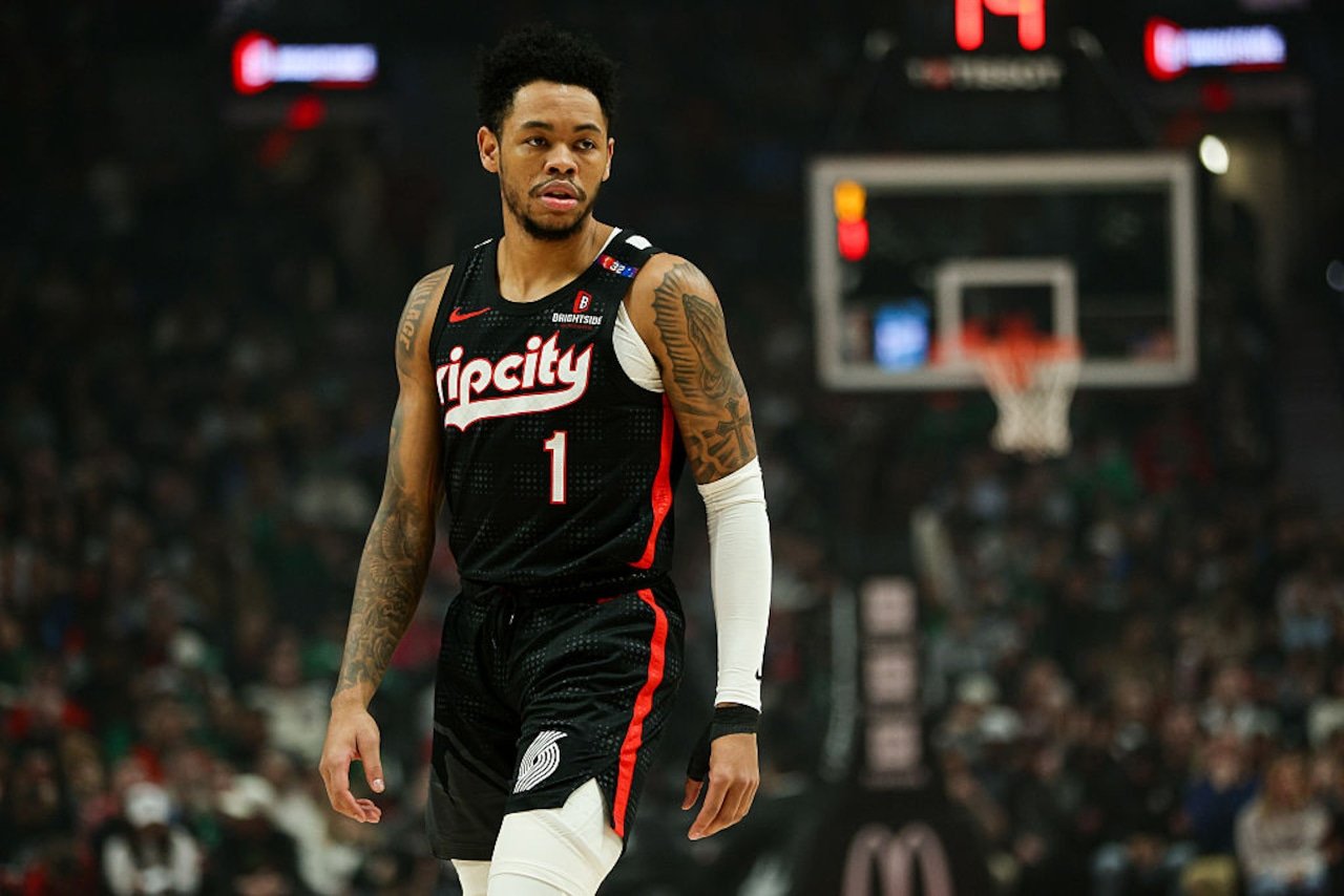 Bradas Stevensas garso taktika moka dividendus su Anfernee Simons prekyba | Briano vergas