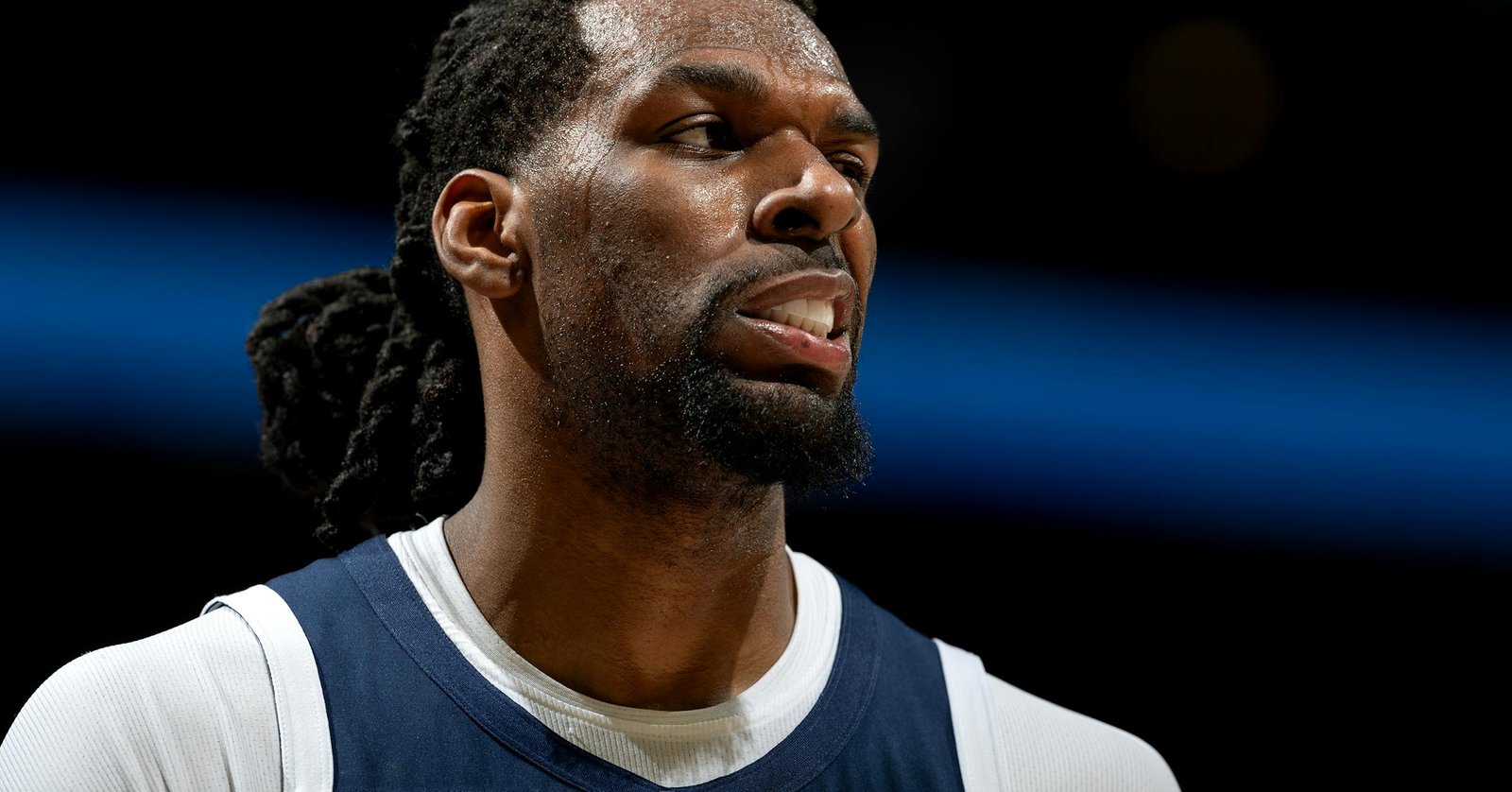 Nazas Reidas imasi naujo susitarimo, liks su „Timberwolves“