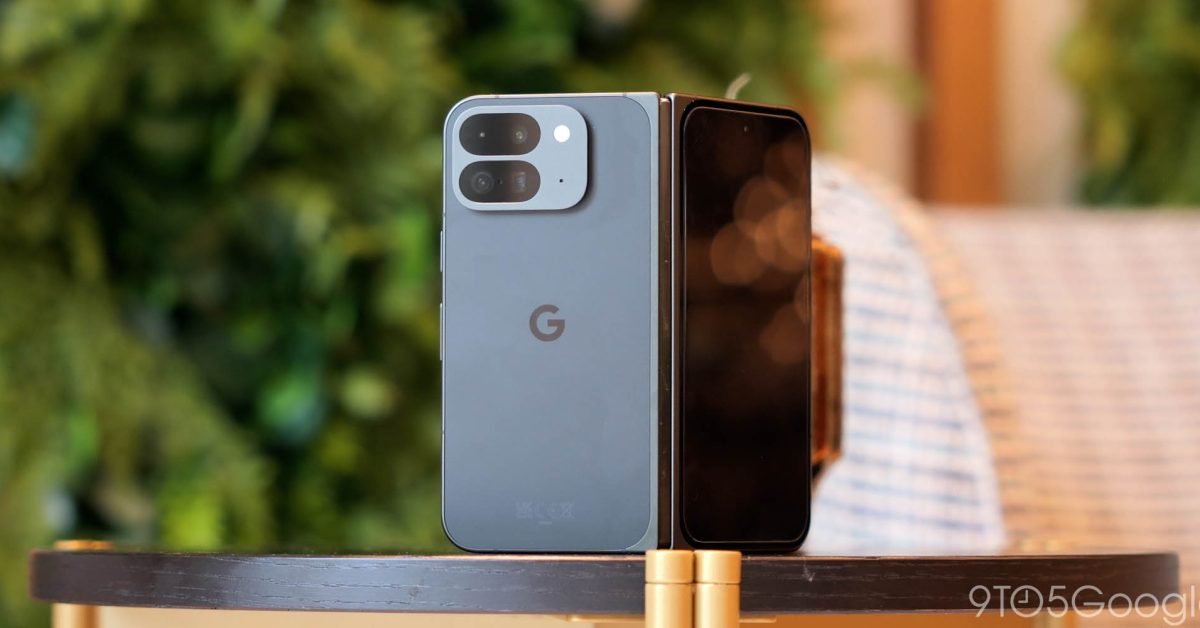 „Pixel 10 Pro Fold“ gali būti pirmasis sulankstomas IP68
