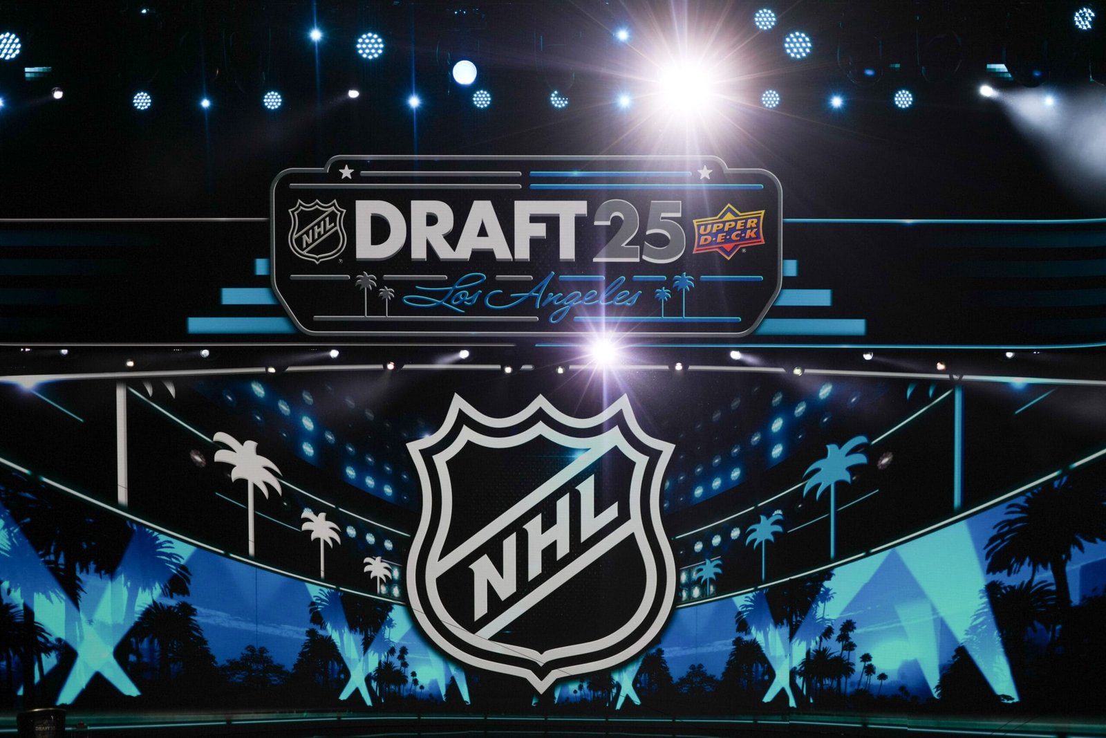 2025 m. NHL juodraštis: „Red Wings Select Carter Bear“ su 13 -uoju pasirinkimu