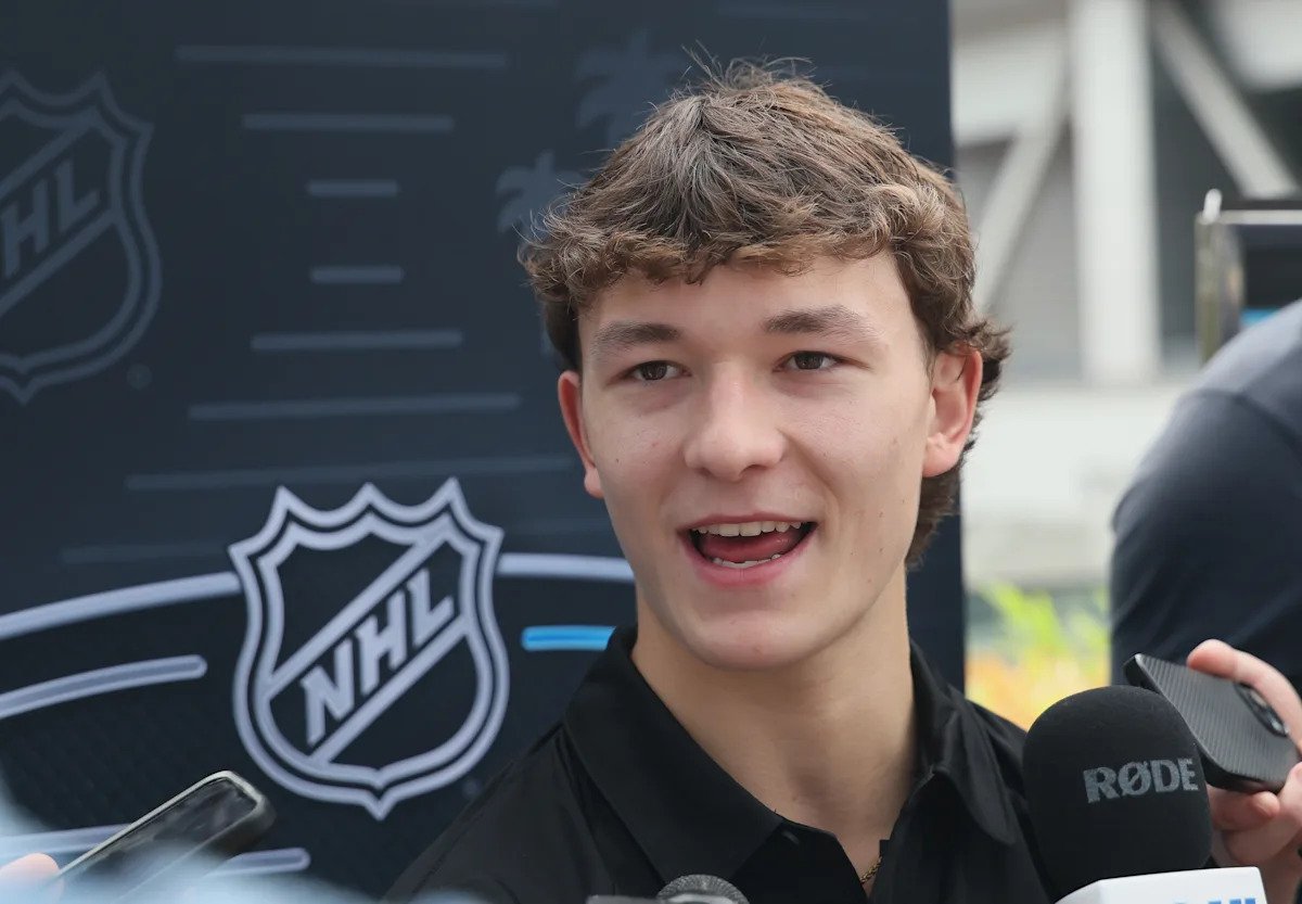 2025 m. NHL juodraštis: Matthew Schaeferis pasirinko Nr. 1 iš Niujorko salų gyventojų