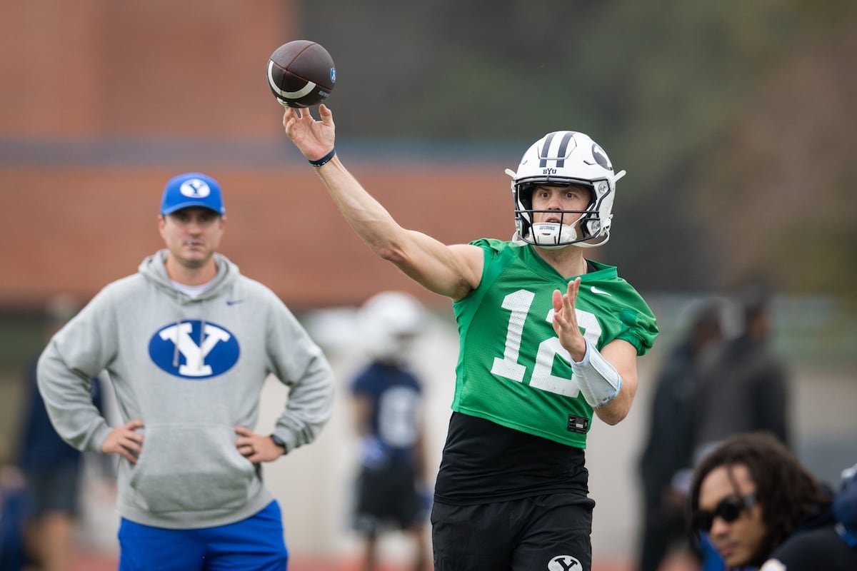 BYU QB Jake Retzlaff sako, kad seksas buvo sutariamas reaguojant į ieškinį