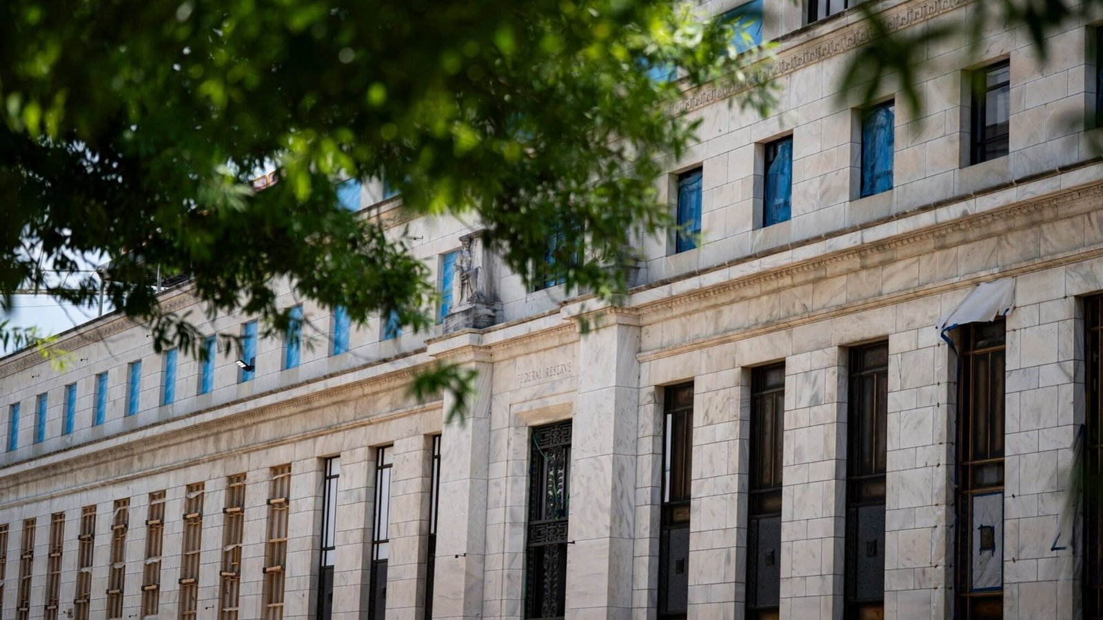 Didžiausi JAV bankai priima federalinių rezervų testus – „Financial Times“