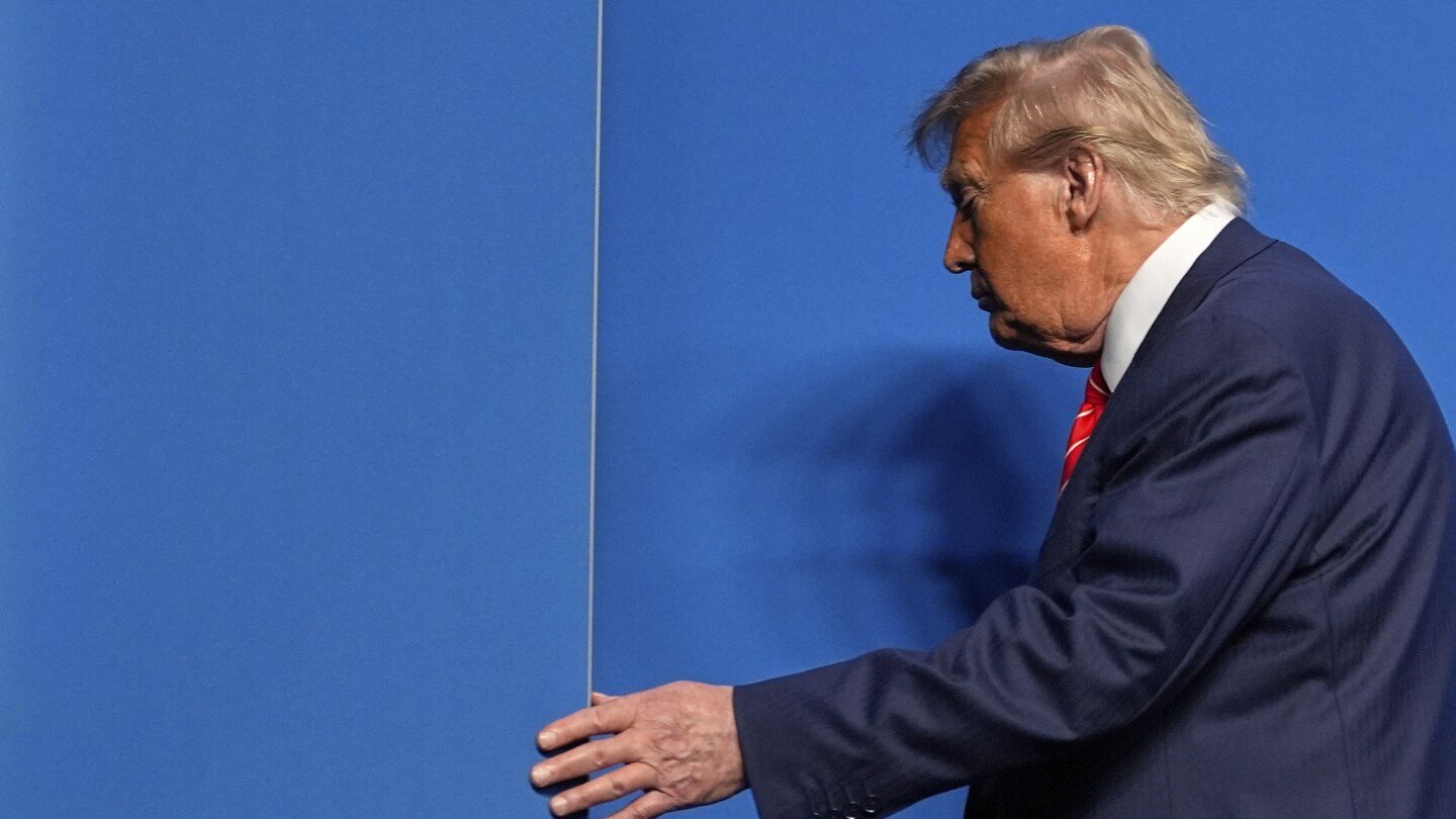 Trumpas gauna „Auksinės dalies“ galią JAV plienoje