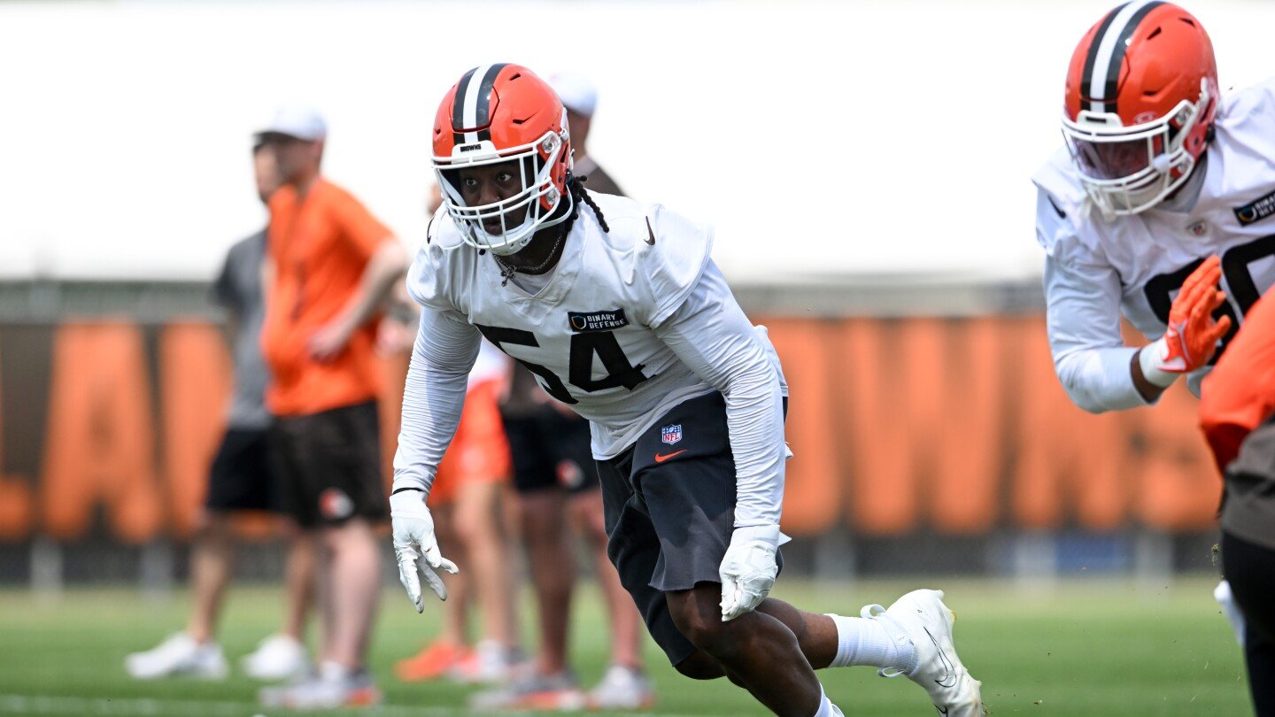 „Browns Realease de andbo Okoronkwo“, ženklas k Andre Szmyt