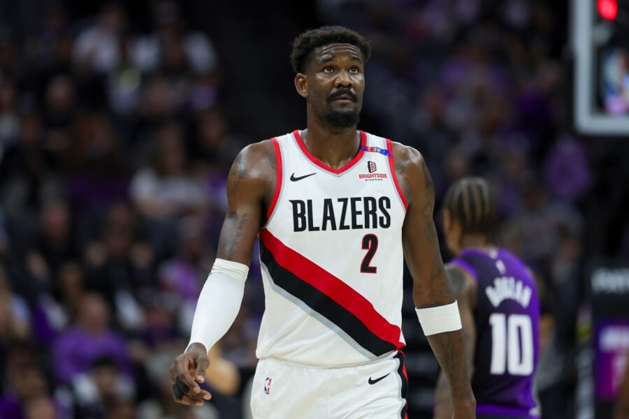 „Lakers“ pastabos: Ayton, Brooks, Robinson, Vasaros lyga