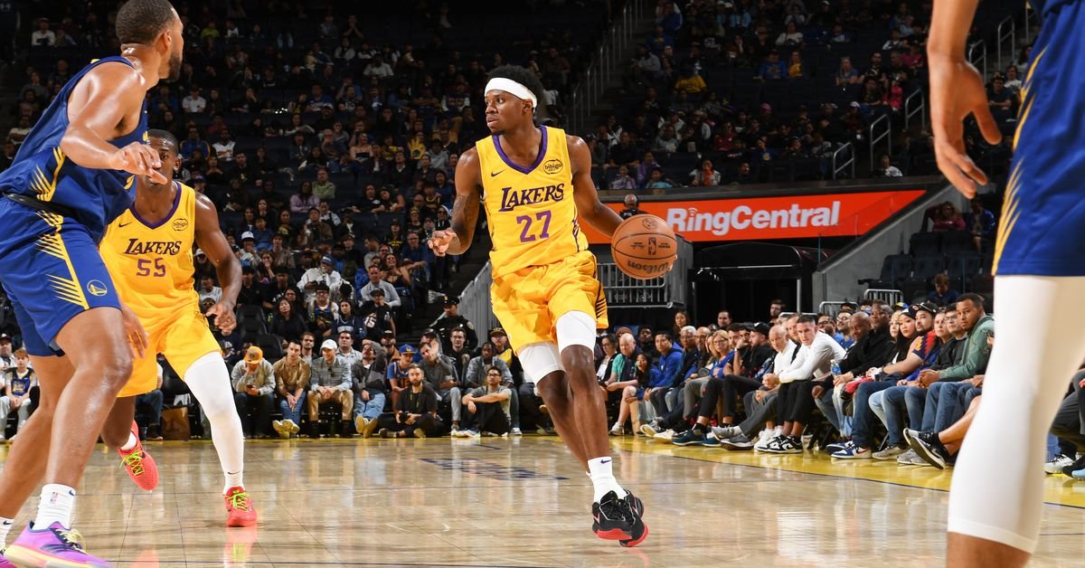 „Lakers“ finalas prieš „Warriors“: „Lakers“ numeta Kalifornijos klasikinį desutą