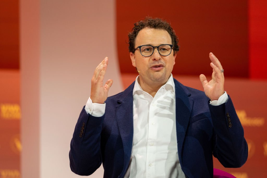 Antropinis potencialas 5B USD su turtu 170B USD Aplink vertinimą