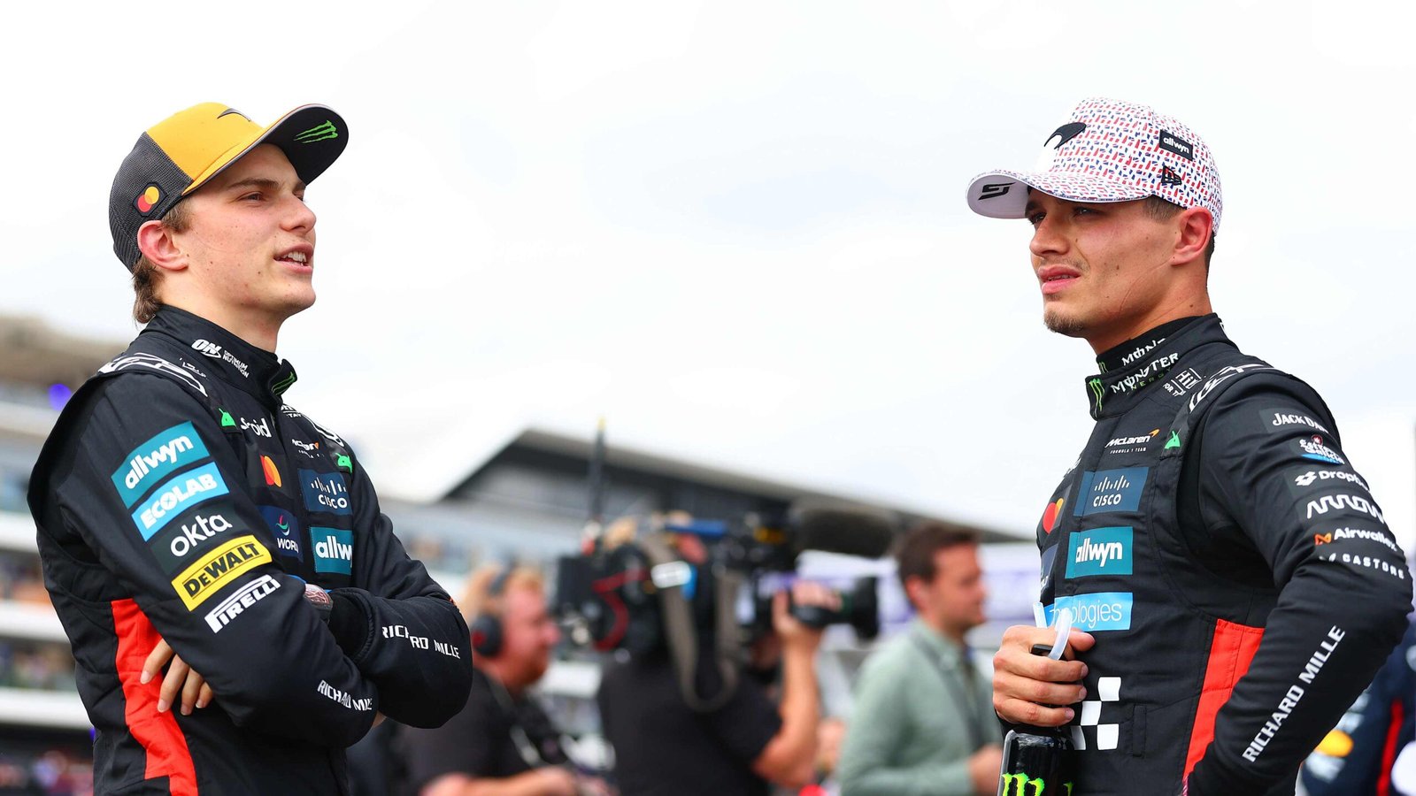 „McLaren“ „subraižo mūsų galvas“, nes trūksta tempo, nes Oskaras Piaastri ir Lando Norris praleidžia Didžiosios Britanijos Didžiojo prizo stulpą Silverstone