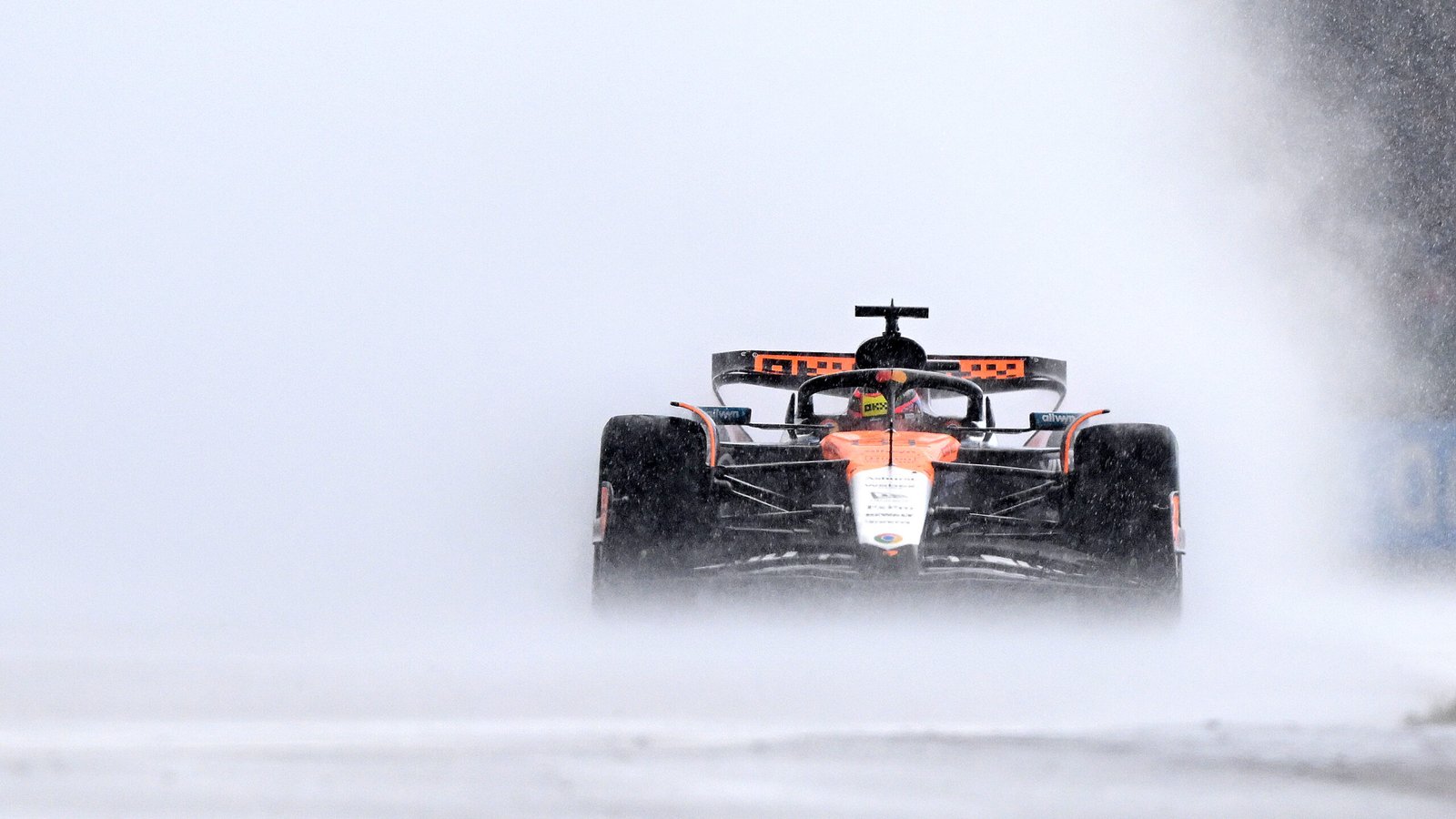 F1 JK: baisus anglų kalbos vasaros laikas yra lygus linksmoms lenktynėms
