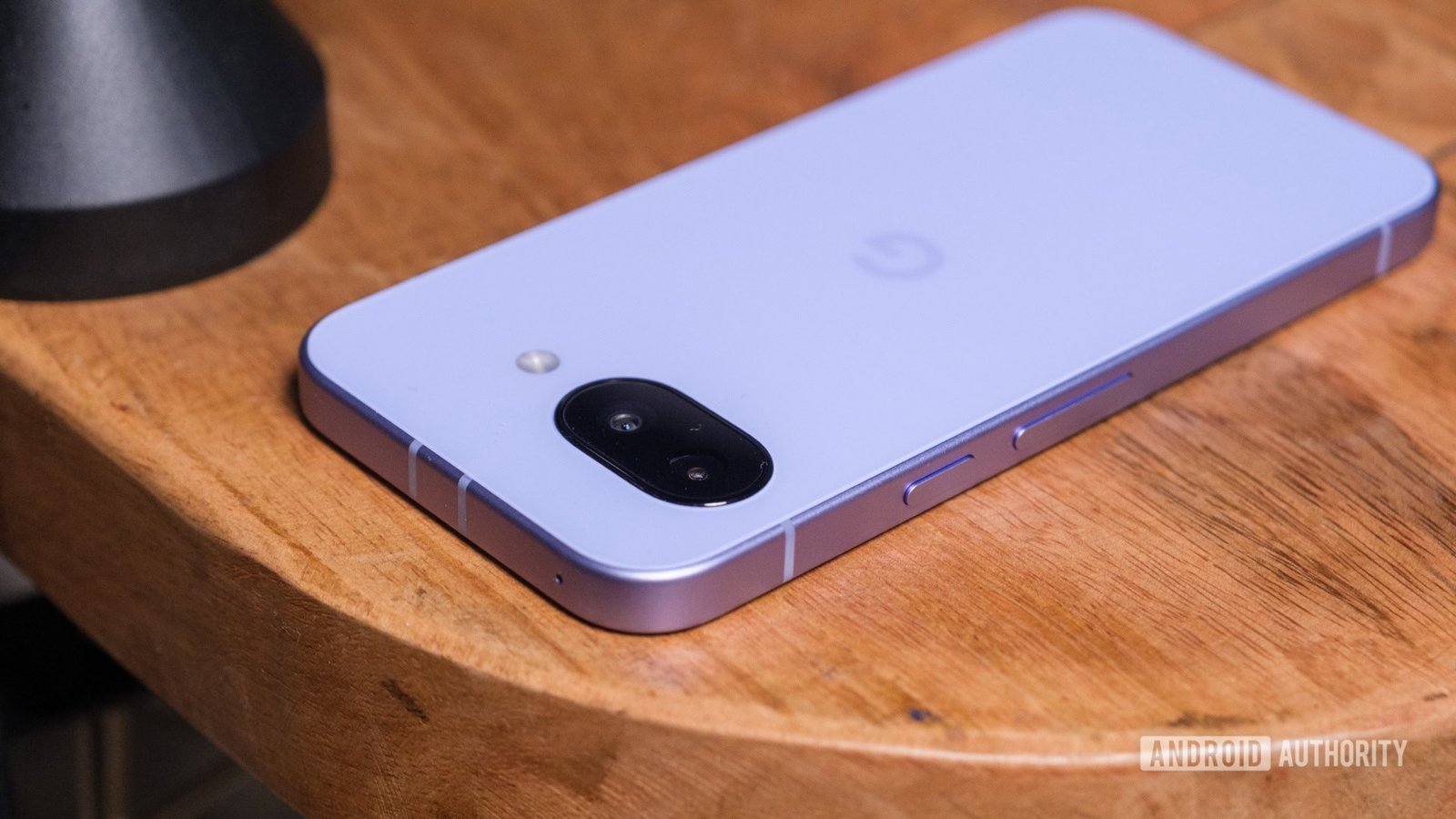 Galimas „Google Pixel 10a“ viršelis atrodo iš anksto (labai kūnas)