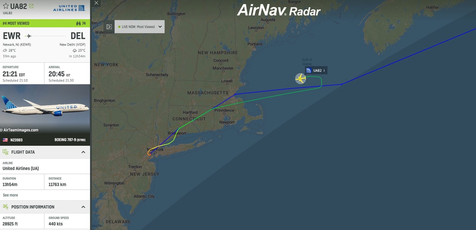 „United Flight UA 82“ paskelbia ekstremalią situaciją po išvykimo iš Niujorko