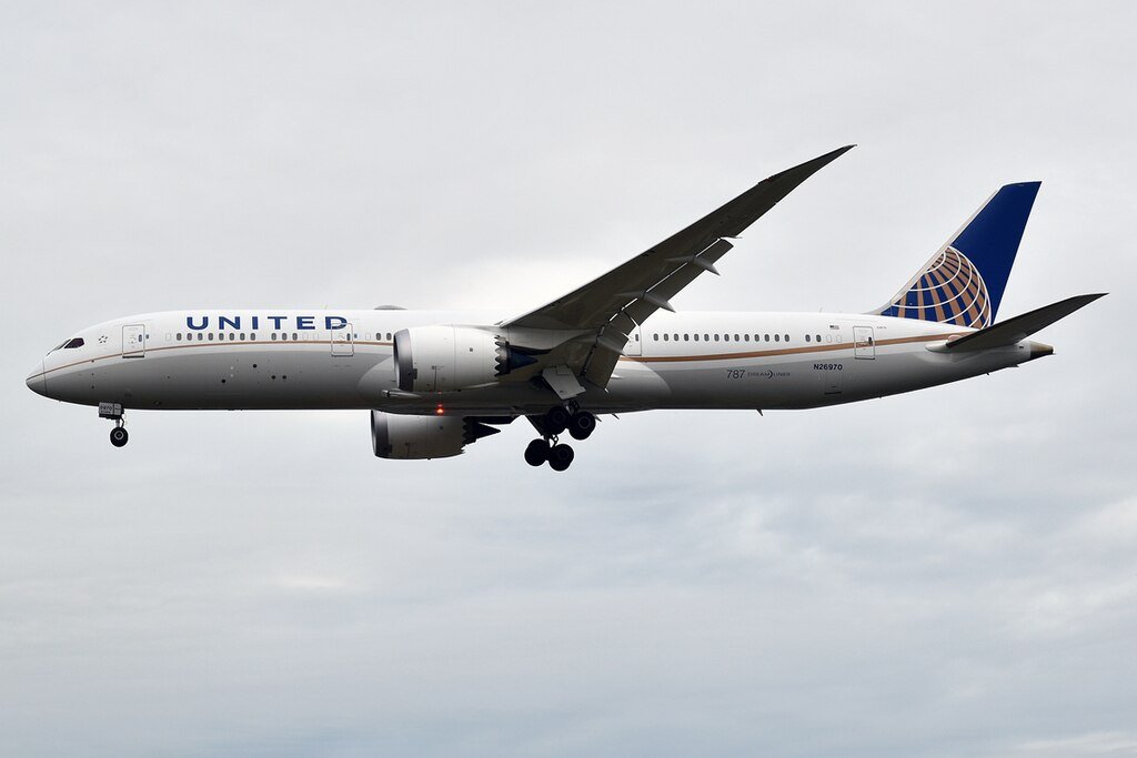 „United Airlines“ paskelbė 787-9 „Neck-Delie“ skubiai