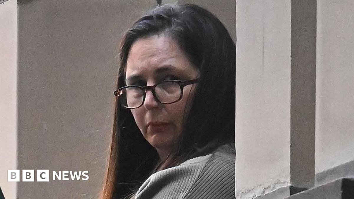 Erin Patterson nuteistas už artimųjų nužudymą Australijos grybų bandyme – tiesioginis atnaujinimas