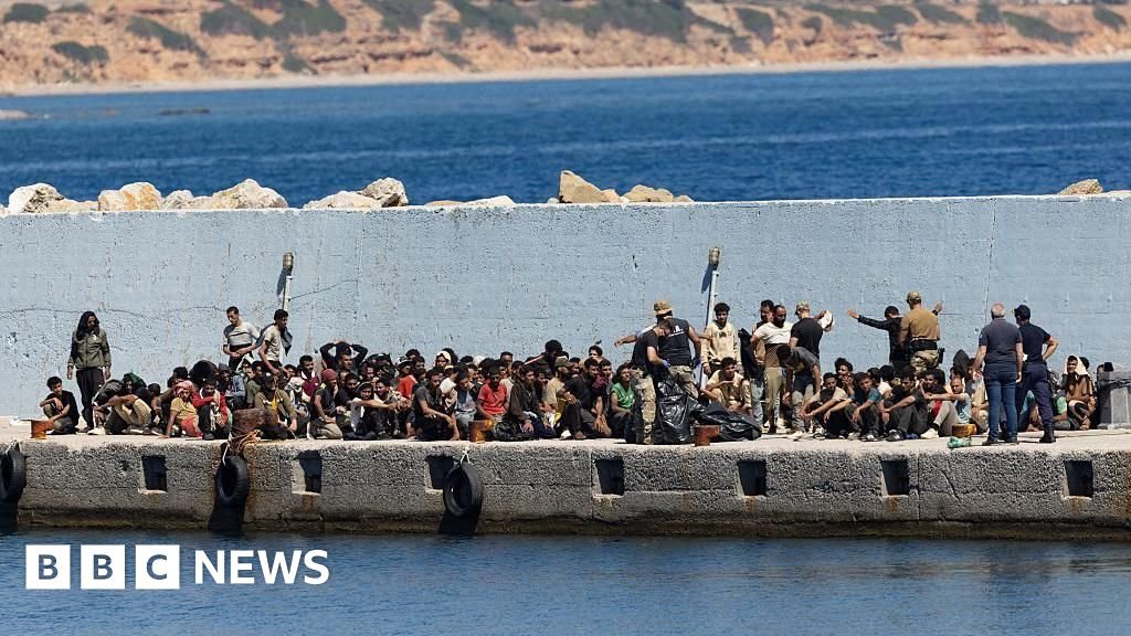 Graikija sustabdė prieglaudos programą imigrantams iš Šiaurės Afrikos