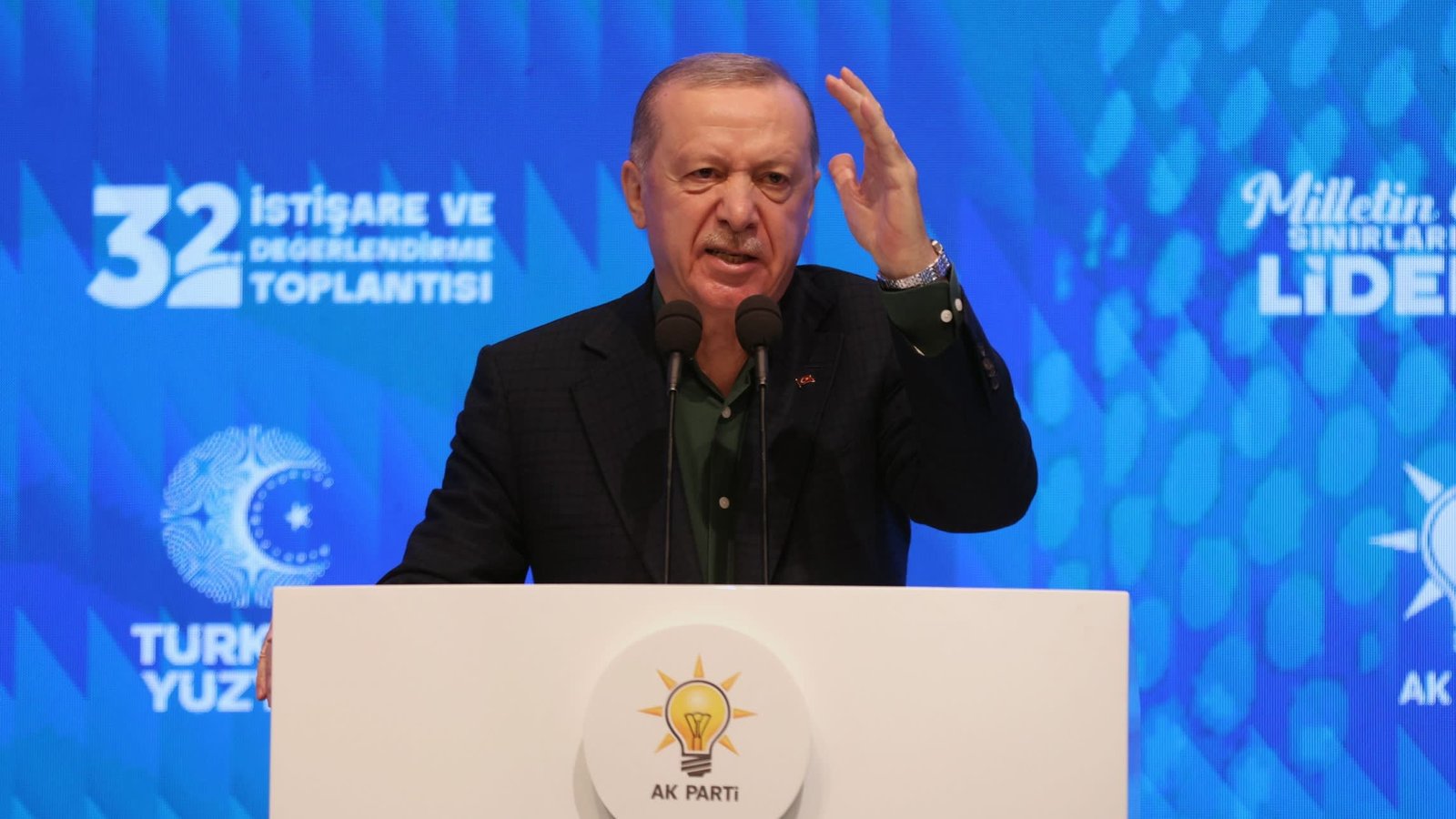 Kurdų kovotojai laikė ginklus – Erdo ।an Naujas puslapis Roko Turkijos istorijoje kaip „Financial Times“