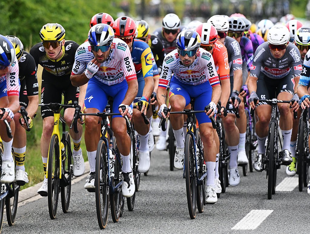 „Berniukai užmigo“ – „Primož Rogli“ tarp GC nuostolių „Crosswinds“ per „Tour de France“ 1 etapą