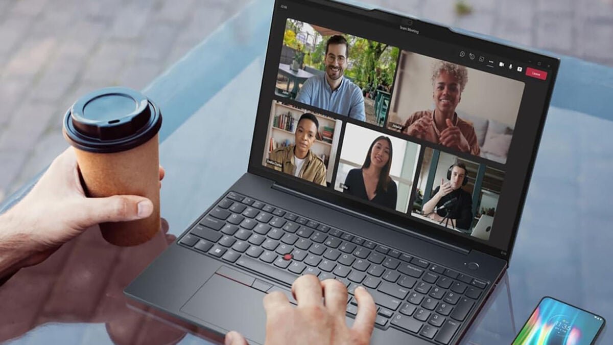 Jei esate pagrindinis narys, „Lenovo ThinkPad“ („Ryzen 7“, 32 GB RAM, 1 TB SSD) yra 70 % „Amazon“