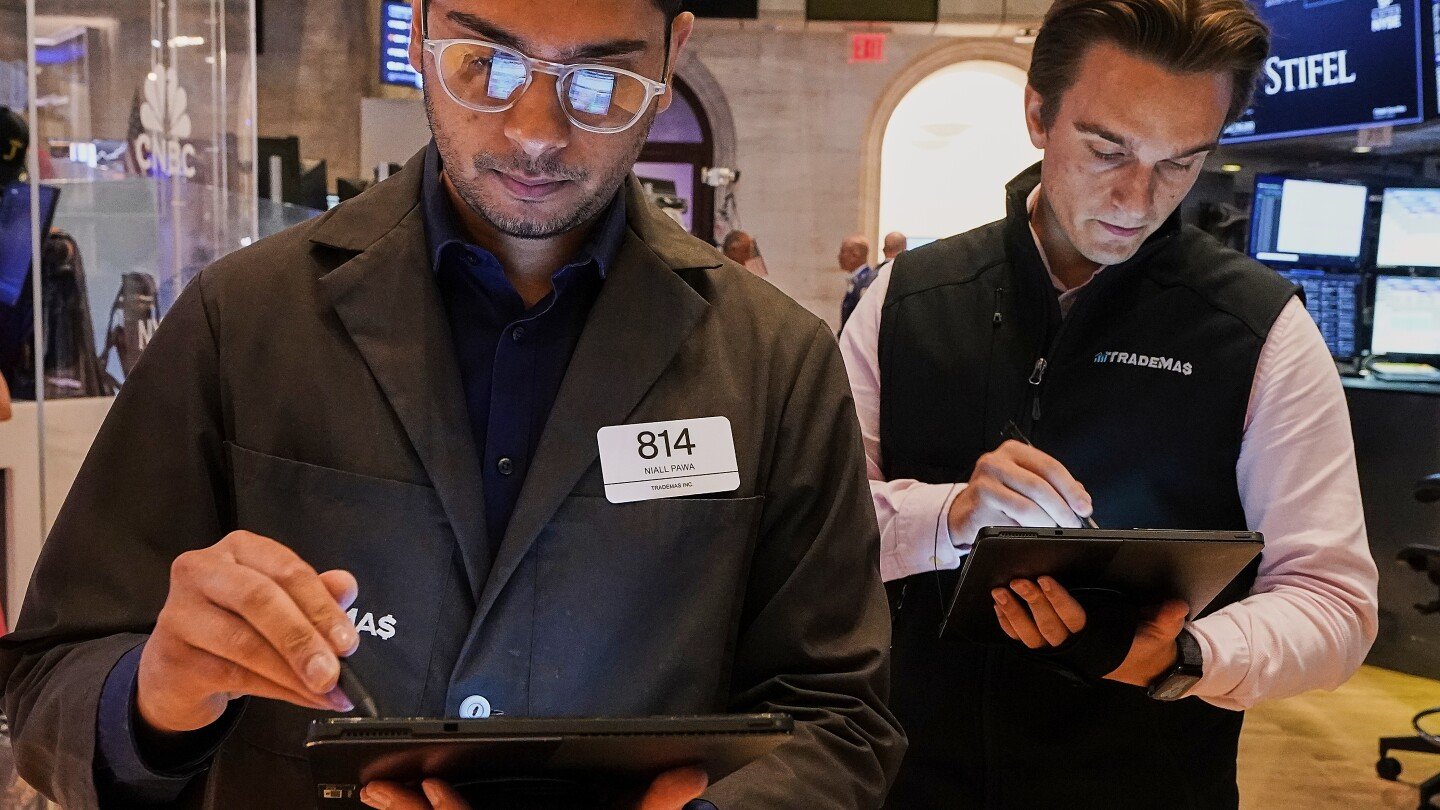 Wall Street grįžta, kai tik Trumpo tarifų terminas yra audimas